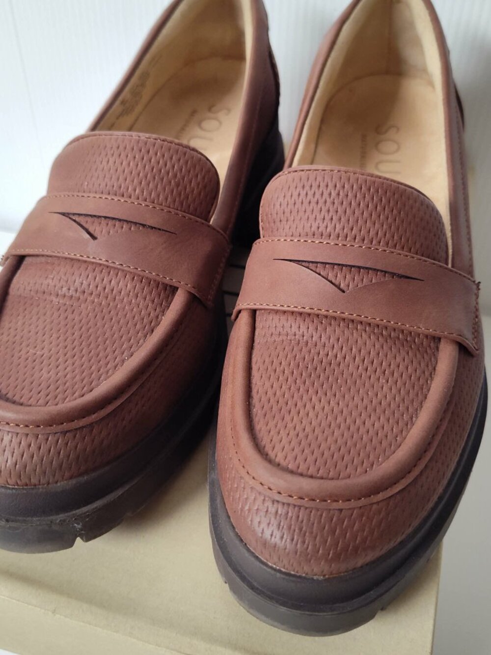 Soul by Naturalizer, 'Ophelia' lug sole loafer brown chunky heel Size 8